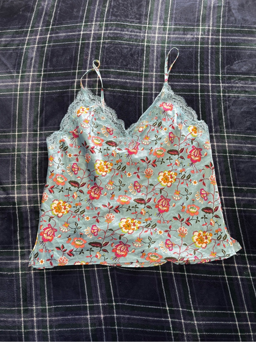 Victoria's Secret floral cami top with lace trim. Straps are adjustable.Size M.